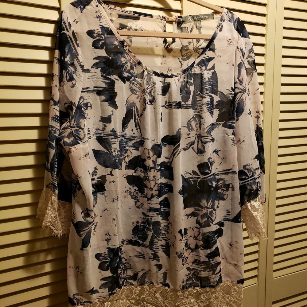 Flowy Floral White and Blue Tunic